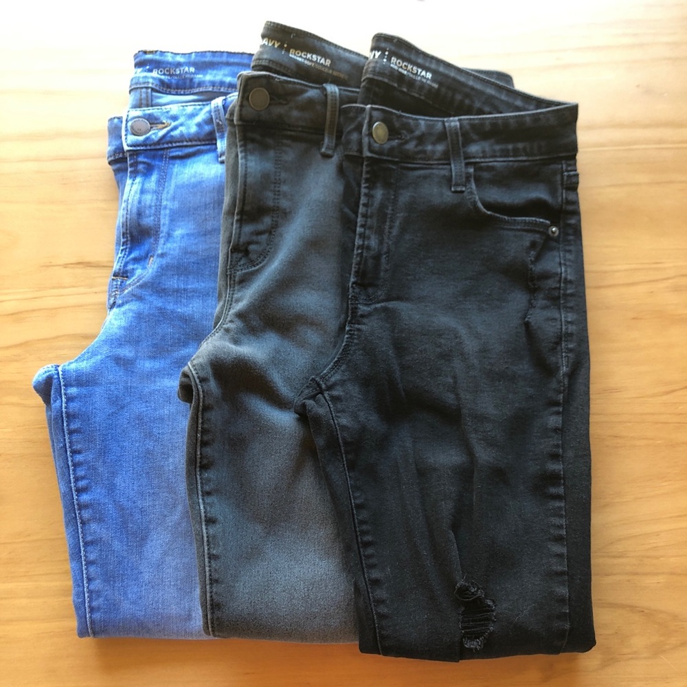 Old Navy Women’s Jeans Lot. Accepting offers 💕